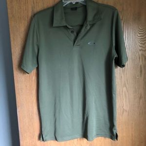 Men’s olive green polo